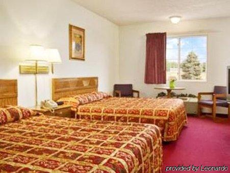 Westwood Inn & Suites - Kimball Екстер'єр фото