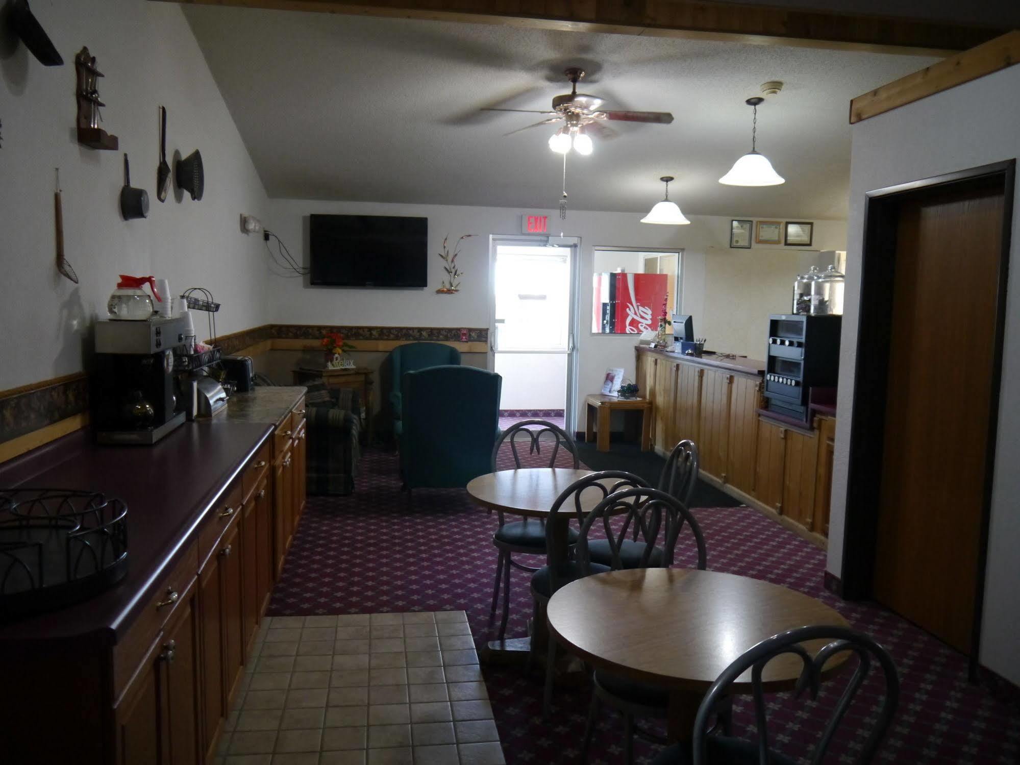 Westwood Inn & Suites - Kimball Екстер'єр фото